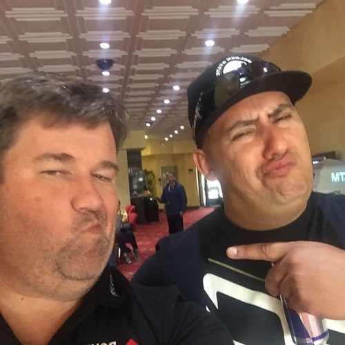 درامد مانی میکر