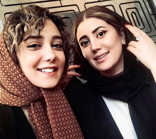 ساقی حاجی پور و خواهرش