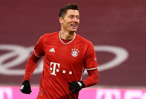 این فوتبالیست هم اکنون در چه تیمی است؟