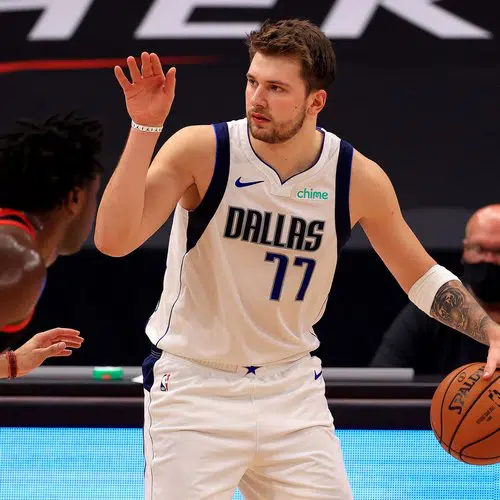 شرط بندی بازی دالاس ماوریکس در nba + بررسی تخصصی تیم