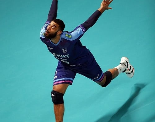 10 بازیکن برتر والیبال اکنون در چه تیم هایی بازی می کنند؟