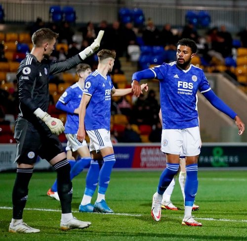 شرط بندی زنده لستر سیتی و منچستر سیتی