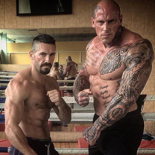 مارتین فورد در کشتی کج