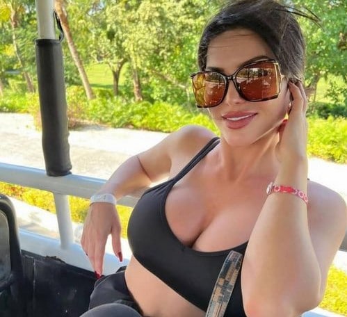 حنانه مهرگان کیست؟