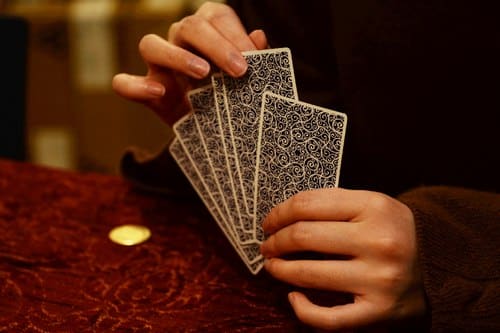 مهم ترین ترفند های بازی ورق حافظه کدامند؟