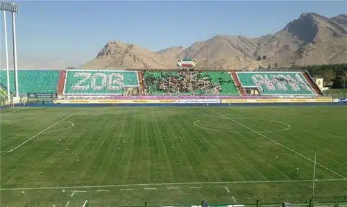 زمین چمن ورزشگاه فولاد شهر اصفهان  چگونه است؟