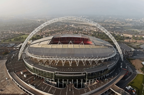 ظرفیت ورزشگاه ومبلی لندن چقدر است؟